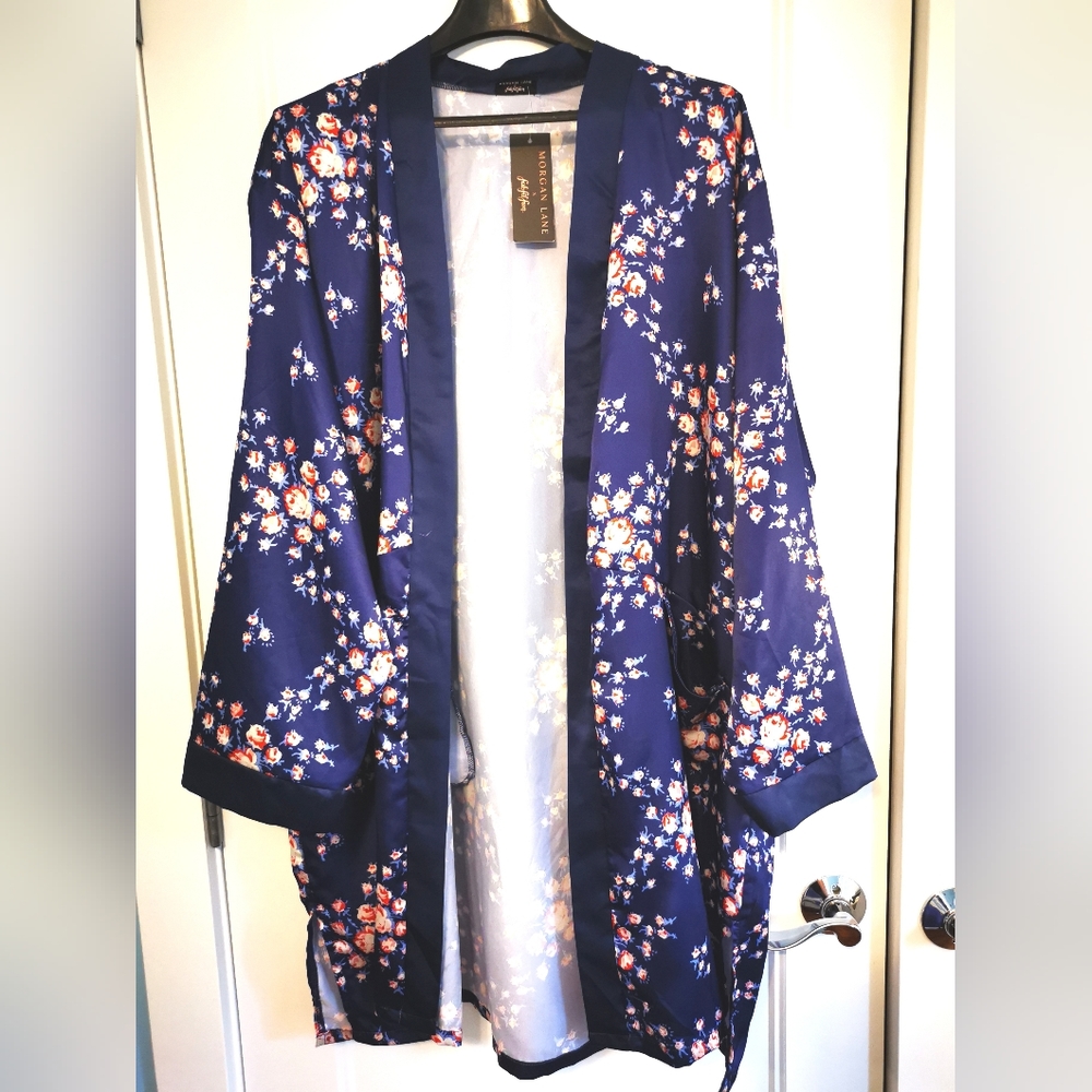 NWT Morgan Lane Robe